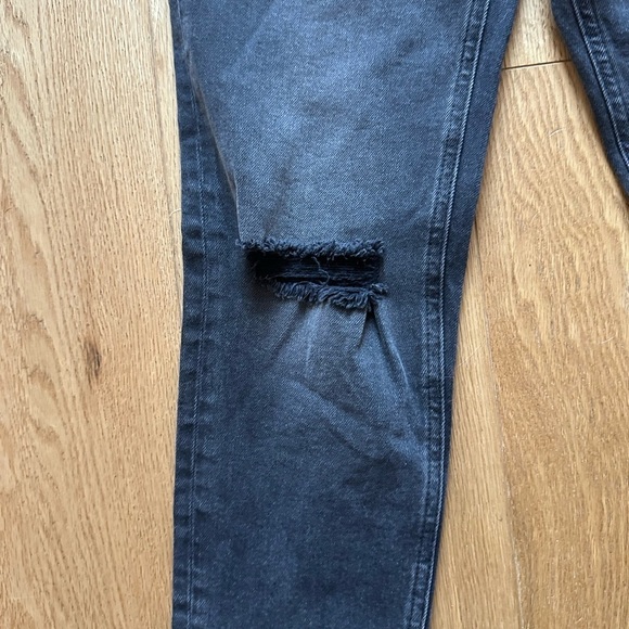 NWT FREE PEOPLE ZURI WASHED BLACK  MOM JEANS - 26 - Picture 14 of 17